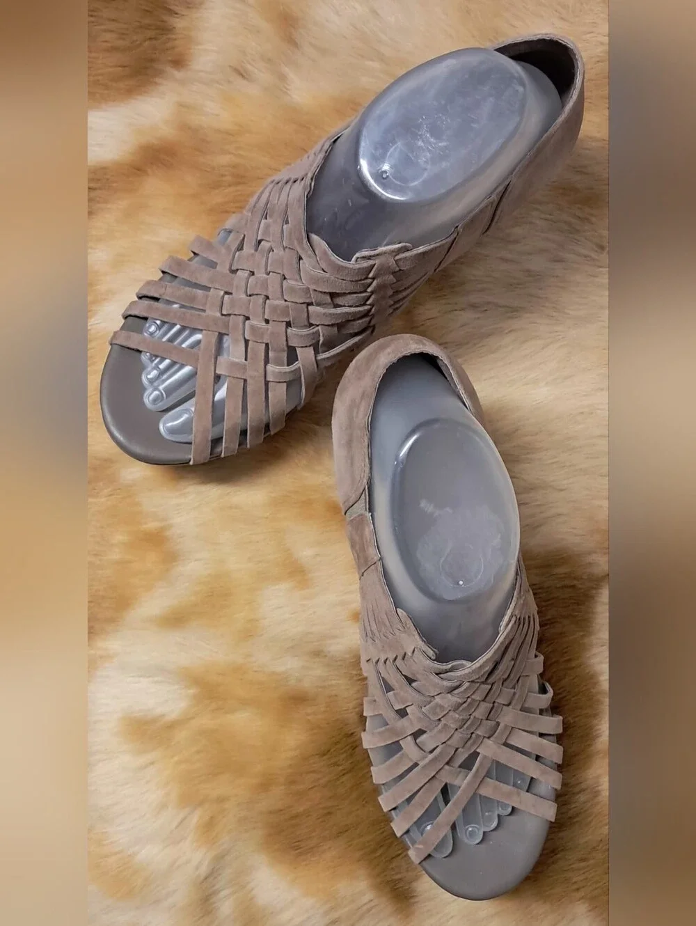 Chocolat Blu Web Taupe Suede Woven Cage Cork Platform Wedge Sandals Size [8.5]